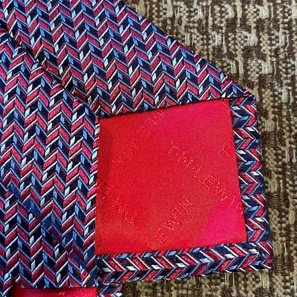 TM Lewin Jermyn St London Mens Silk Tie Red Blue Geometric Arrow‎ Preppy Office